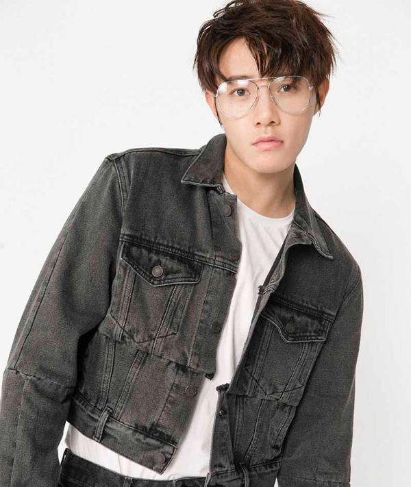 黄圣池时尚写真造型多变&nbsp;或文艺清新或痞帅不羁