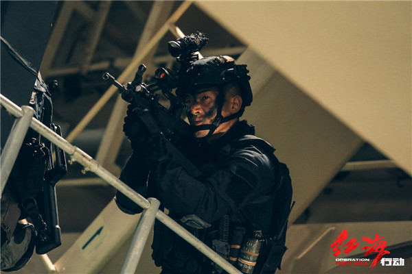 《红海行动》后劲十足 吃糖CP成催泪弹影片热血也温情