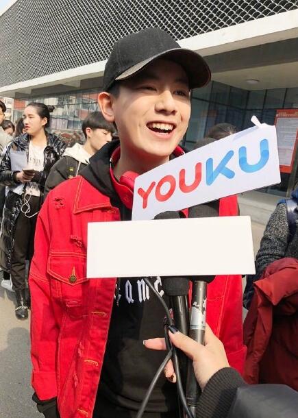 胡先煦北电艺考初试 紧张到想上厕所!