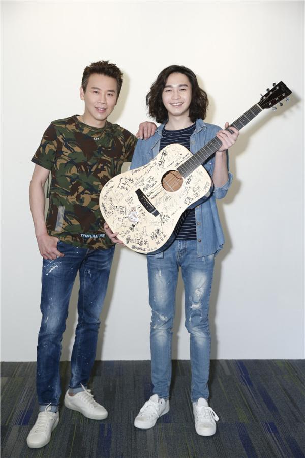 许含光台北圆梦开唱　歌迷爆满抢看“在你离开之前请叫醒我”