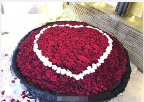 姚笛被求婚成功，马伊琍的微博亮了！