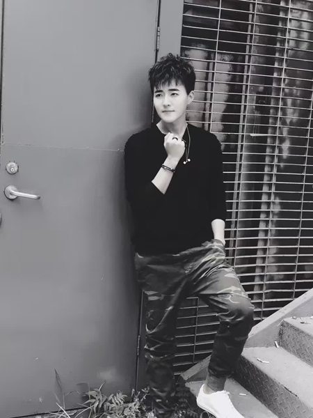 《少帝康熙》横店热拍 乔骏达演绎“纳兰明珠”