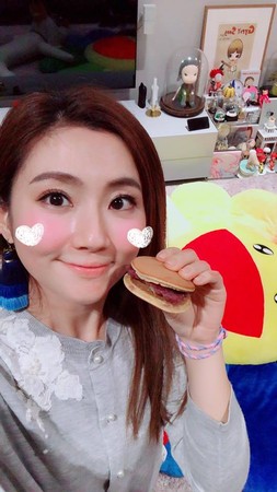 Selina怒斥商家无良 P图卖祛疤膏做虚假宣传！