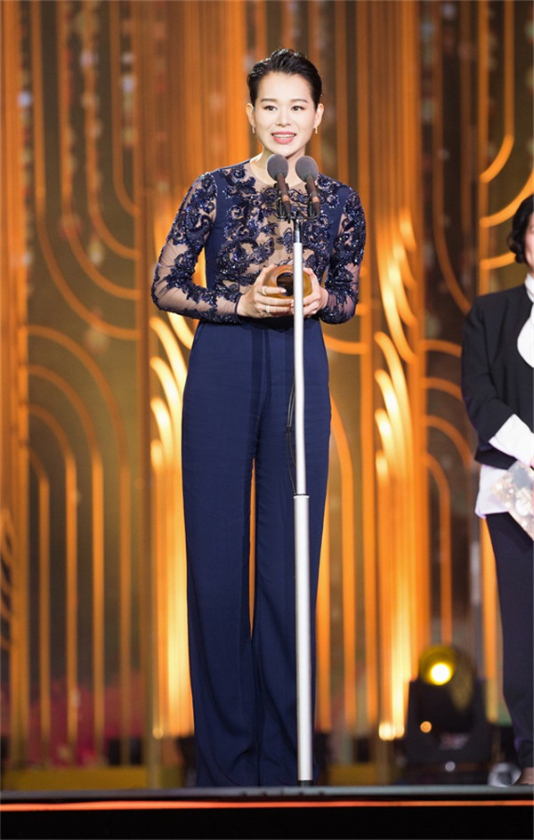 胡杏儿产后首次公开复出惊艳亮相 获影响力剧星