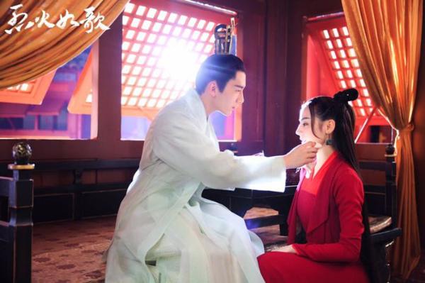 《烈火如歌》玉自寒痴情圈粉 刘芮麟为戏禁锢欢脱天性