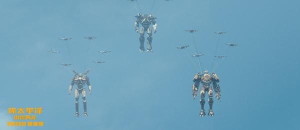 《环太平洋：雷霆再起》曝“机甲世界观”特辑 机甲劲敌怪兽档案首度公开