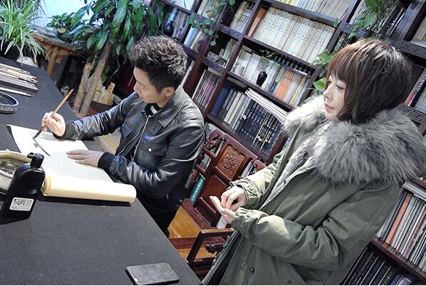 刘奕君做客《鲁豫有约》 谈生涯“至暗时刻”