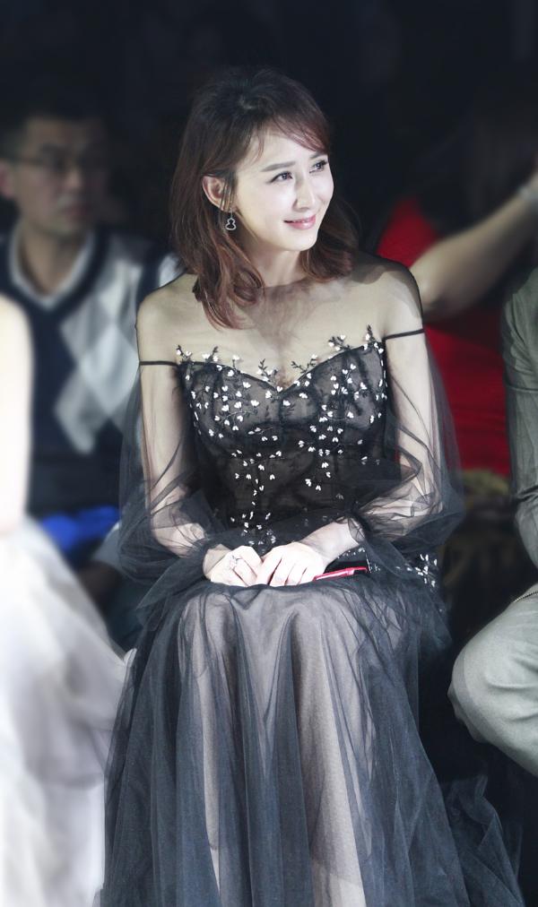 胡静胡军盛典偶遇 “二胡”组合重现江湖