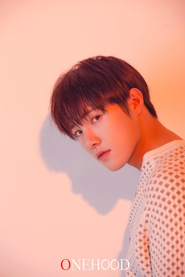 黄圣池最新大片酷炫迷幻 眼眸深邃释放不羁真我