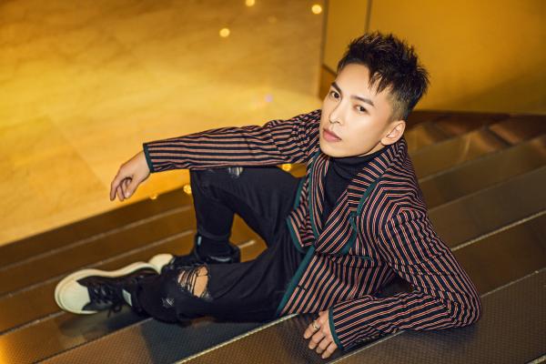 蒋雪鸣出席中法荣耀盛典 获中法文化宣传使者