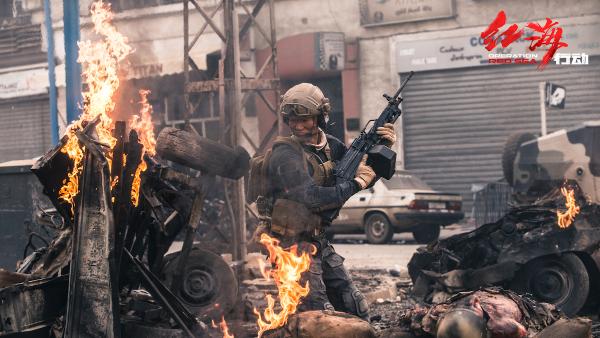 《红海行动》票房破35亿 队长张译大曝幕后趣事