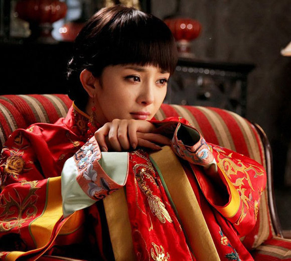 盘点杨幂唐嫣杨紫孙怡的民国新娘装 网友：太美了！