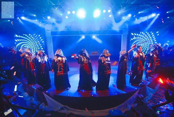 SNH48 TEAM FT 迎出道首演 梦想旗帜初飘展