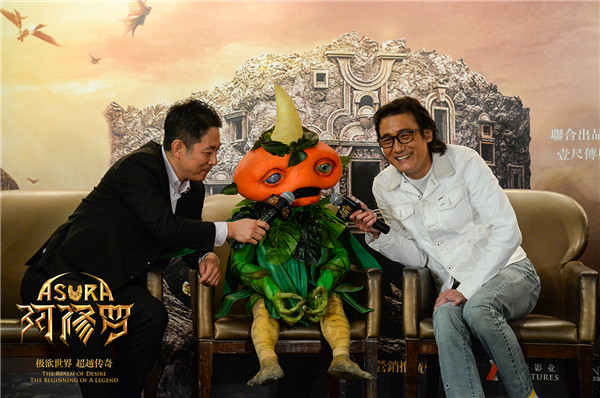 《阿修罗》香港举办发布会 吴磊、梁家辉、刘嘉玲现场大跳“三头舞”