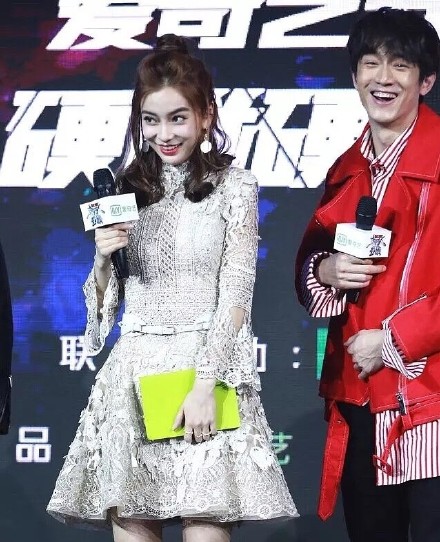 baby产后体重 身材纤细只有92斤！