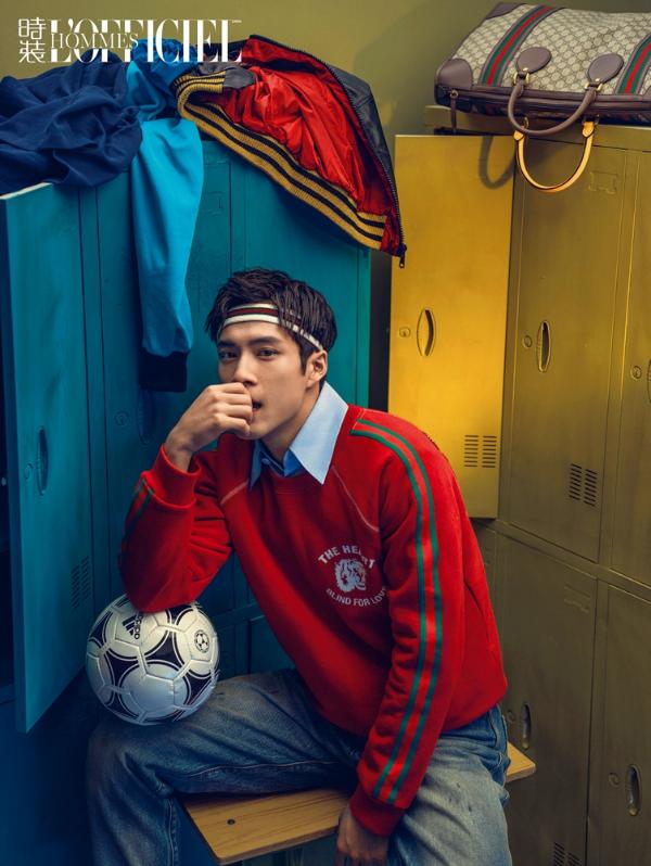 韩东君封面大片玩味时髦尽显大男孩本色