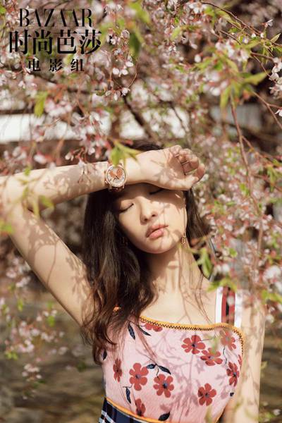 倪妮最新杂志封面大片曝光 自信诠释和风春日