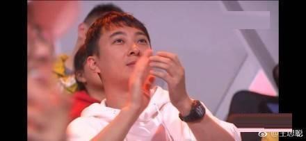 女教师撞脸王思聪 失散多年的“姐姐”找到了？