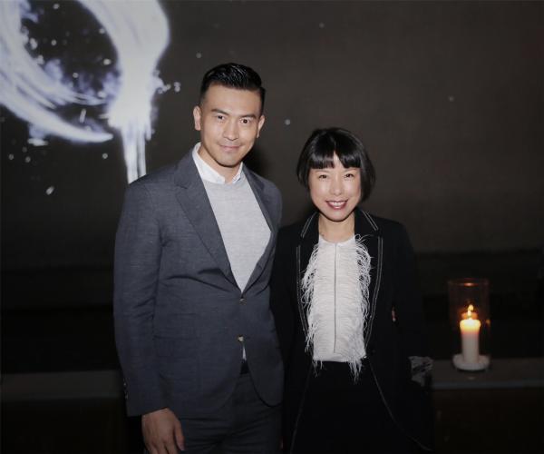 颜值逆天的时尚大叔！纪焕博“深灰色系”西装最迷人