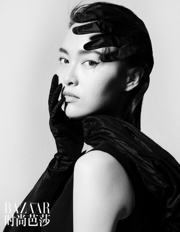 唐嫣最新封面大片曝光暗黑系女王气场全开