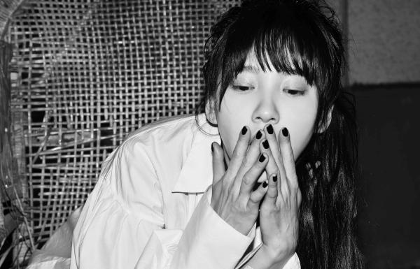 《遇见你真好》热映 周楚濋时尚大片曝光