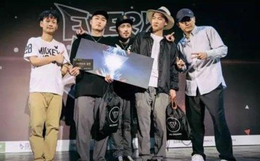 这就是街舞钟晨是谁 个人资料介绍