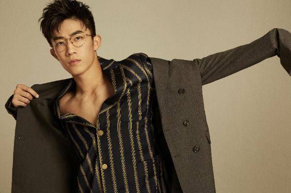 张家溢首战电影《梦瑜伽》为梦想扬帆起航！