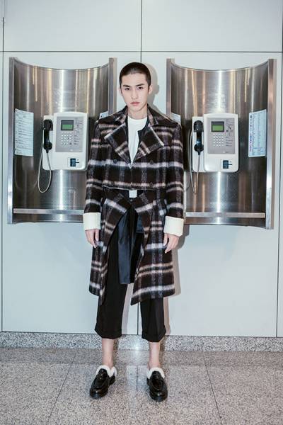 《烈火如歌》张赫演绎“门二代”雷惊鸿 不满‘雷刀’大结局