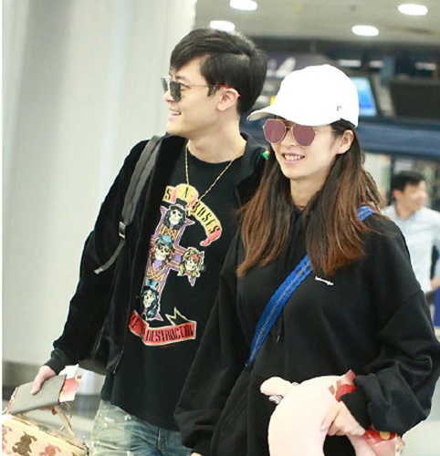 颖儿付辛博机场现身 颖儿微博晒减肥餐口味清淡 颖儿减肥瘦身秘笈公开