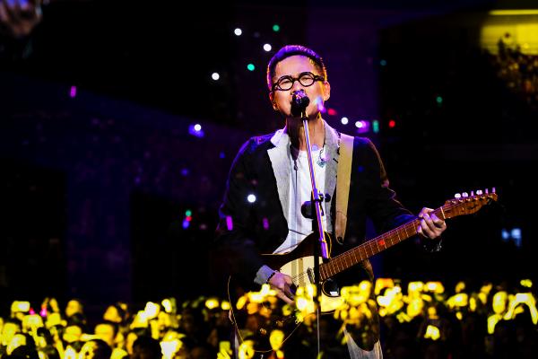 再赴一场经典之约罗大佑当年离家的年轻人2018巡演接跑上海、广州