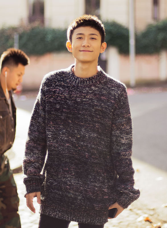 张一山《山外有山》写真上市北京纯爷们的“私房话”