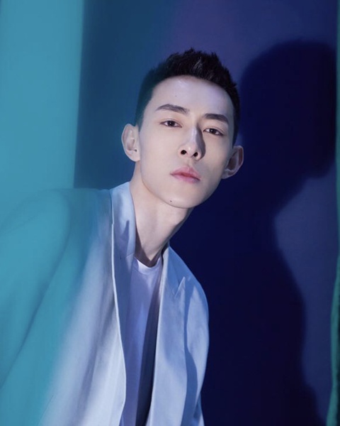 肖大千新戏开机，阳光温暖少年VS孤傲游泳天才