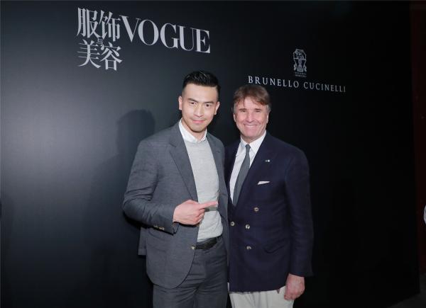 颜值逆天的时尚大叔！纪焕博“深灰色系”西装最迷人