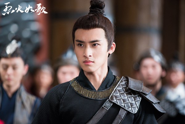 《烈火如歌》张赫演绎“门二代”雷惊鸿 不满‘雷刀’大结局