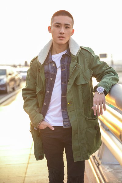 《烈火如歌》张赫演绎“门二代”雷惊鸿 不满‘雷刀’大结局