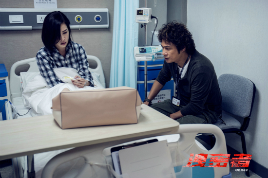 《泄密者》主创晒照情怀秒现邱礼涛导演坦诚港片初心