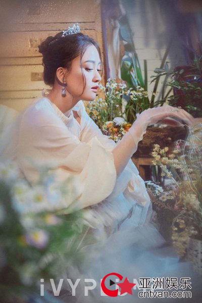 陈乔恩曝写真大片  雪纺薄纱诠释梦幻主题故事