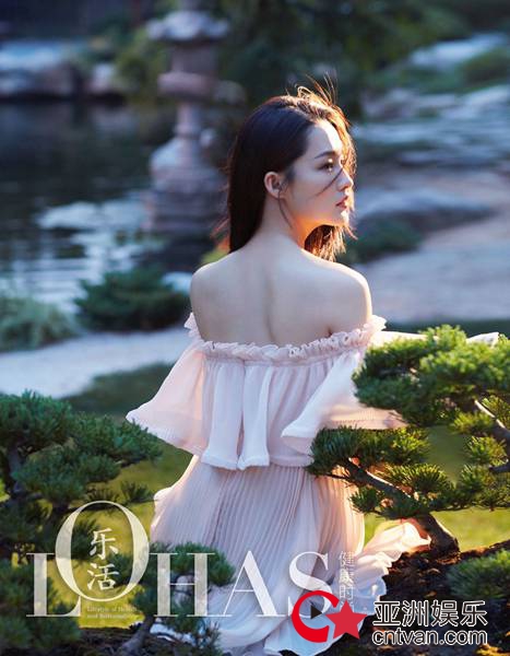 李沁登《乐活LOHAS》6月刊封面 森系少女带来夏日清凉 - 风声 - 亚洲娱乐网-传递时尚娱乐生活新资讯