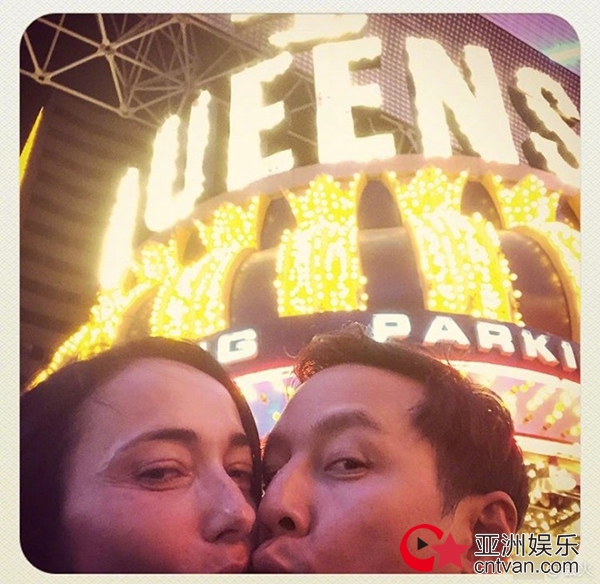 吴彦祖为妻子庆生 大方晒吻照非常甜蜜！