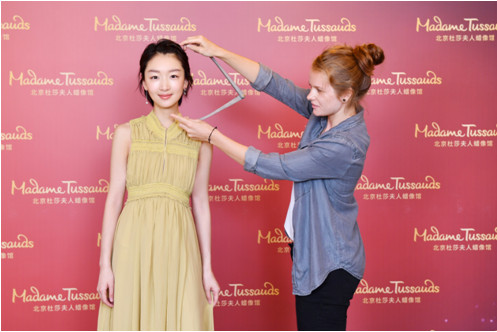 周冬雨将空降北京杜莎夫人蜡像馆，期待回怼张一山