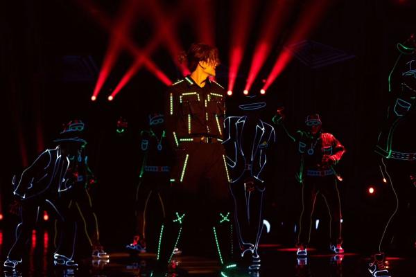 《创造101》王一博圈粉无数话题关注持续走高