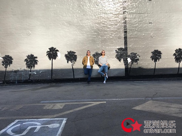 郑希怡晒家人游玩照 参加婚礼之余享受悠闲假期 - 风声 - 亚洲娱乐网-传递时尚娱乐生活新资讯