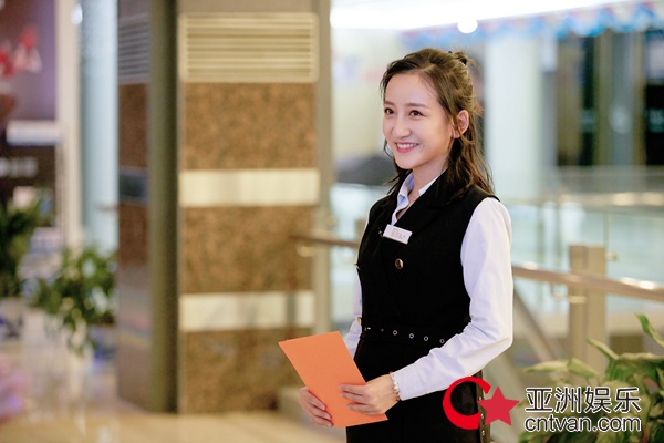 明星跨界挑战《悦空间》禹童一日星店长奇遇记