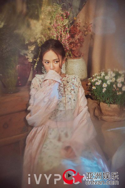 陈乔恩曝写真大片  雪纺薄纱诠释梦幻主题故事