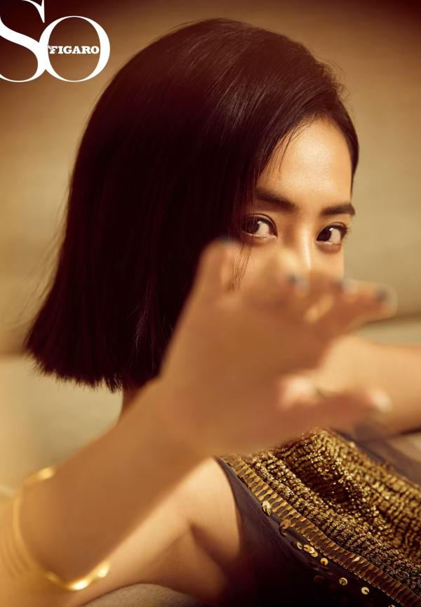 美到犯规！蔡依林短发御姐造型登封面香肩小露示范高级性感撩人