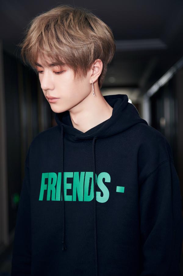 《创造101》王一博袒露成长经历令人动容教导吴宣仪再掀热议