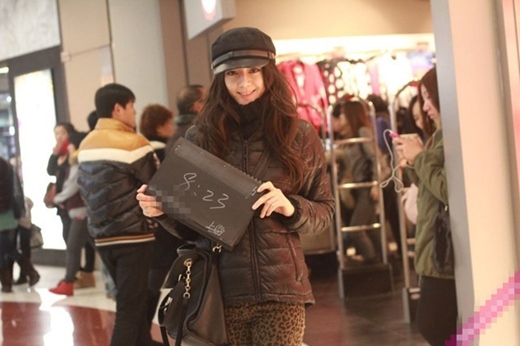 迪丽热巴大学街拍曝光 网友大赞纯天然美女！