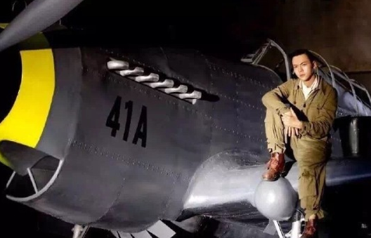 电影《大轰炸》定档 陈伟霆饰演铁血男儿陈霆 铭记历史 不忘初心