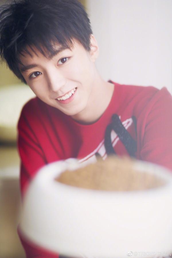 王俊凯删博，高能少年团向王俊凯道歉，粉丝却说：我们不录了！