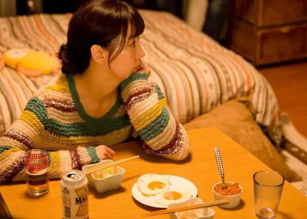 电视剧《北京女子图鉴》评价 “走身不走心”出彩与败笔同在